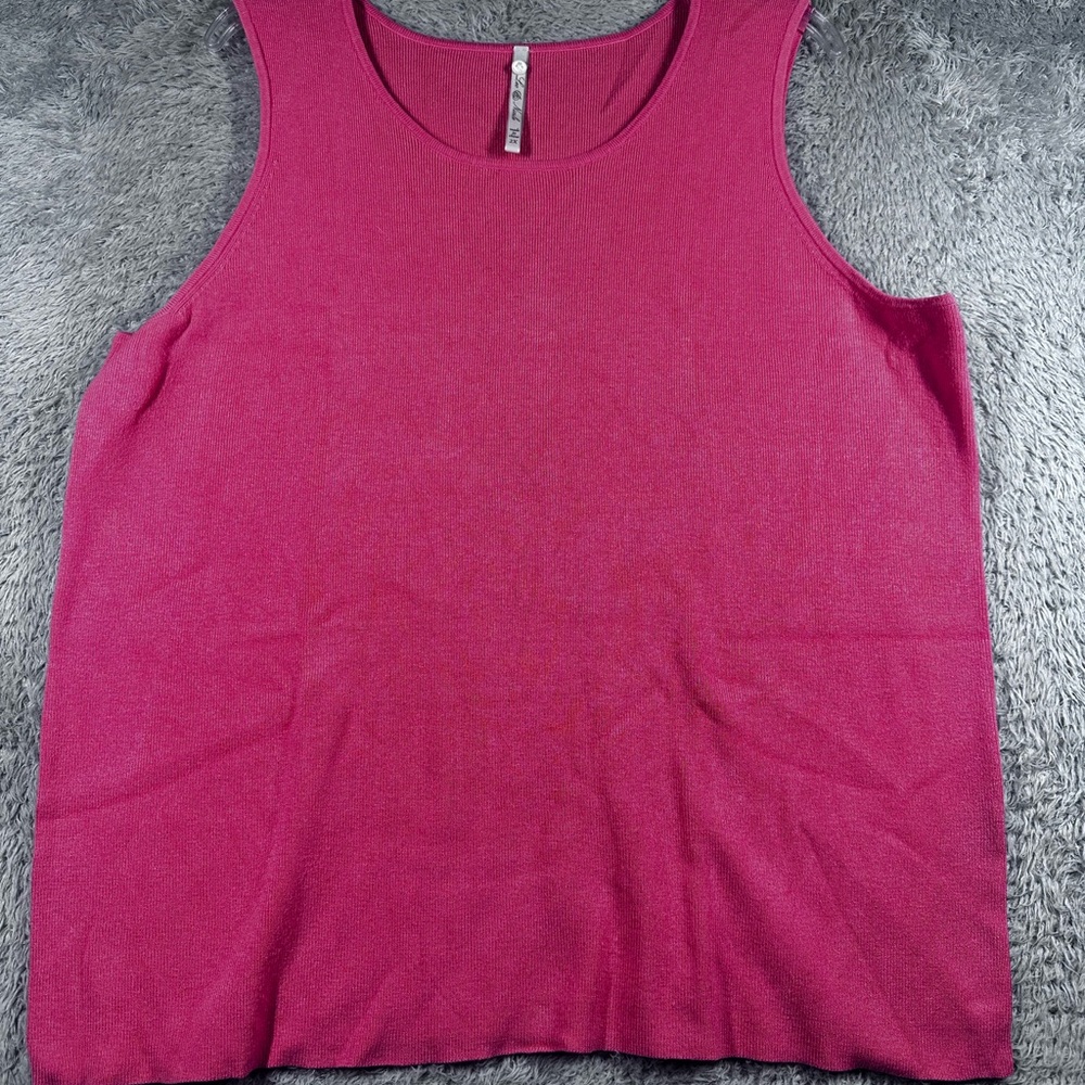 Leo & Nicole Pink Sleeveless Tank Top